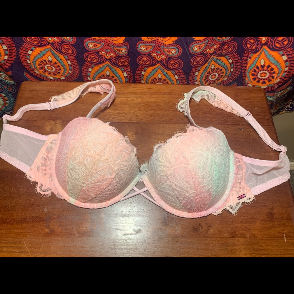 NWOT Pink VS Bra 36C